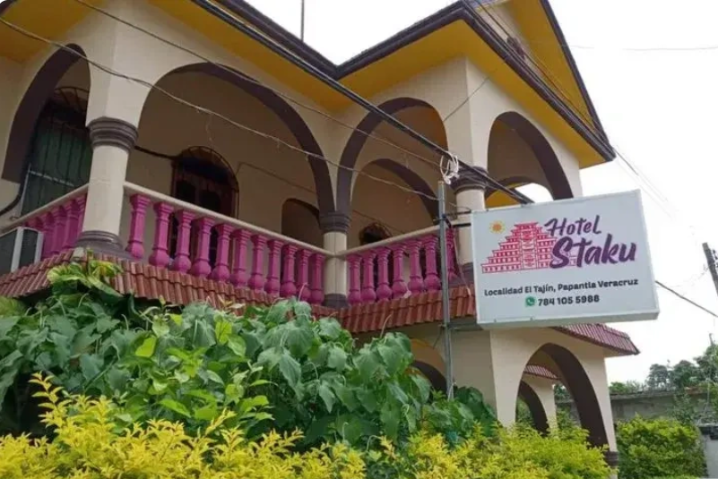 Fachada del Hotel
