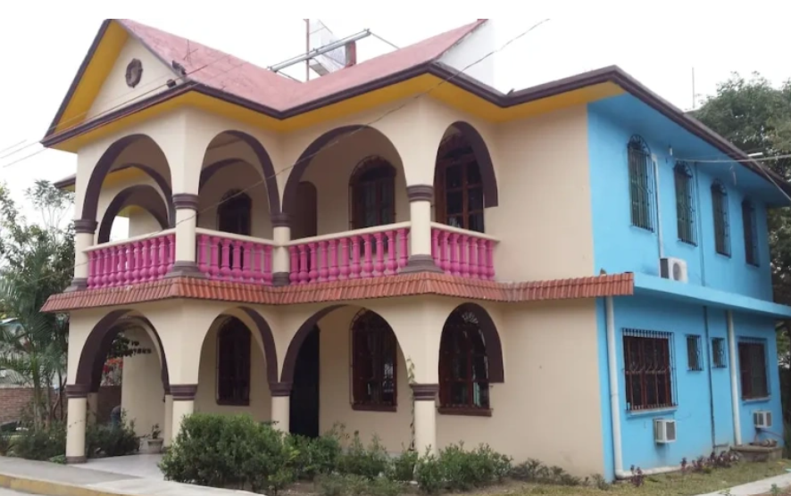 Hotel Staku exterior